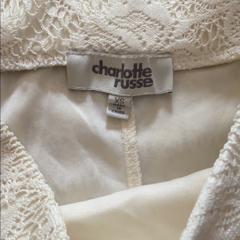 Ivory lace skirt - Picture 4 of 5